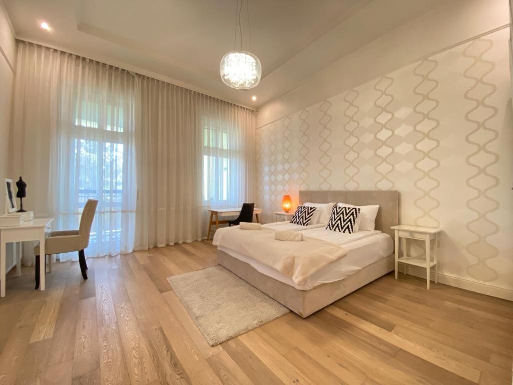 Romantic Riverview Bestern แซแก็ด ภายนอก รูปภาพ